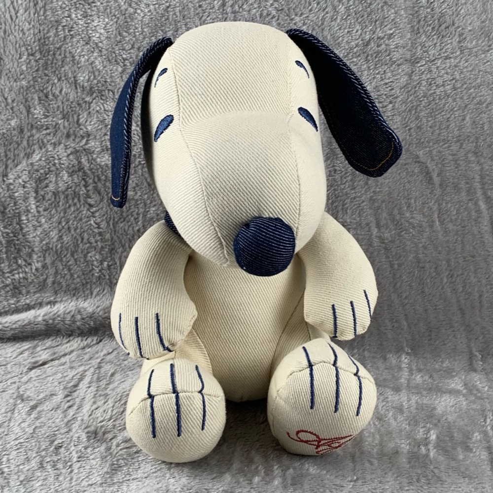 Snoopy Denim Plush Dog‎ American Eagle 8" Limited Edition Stuffed Toy EUC